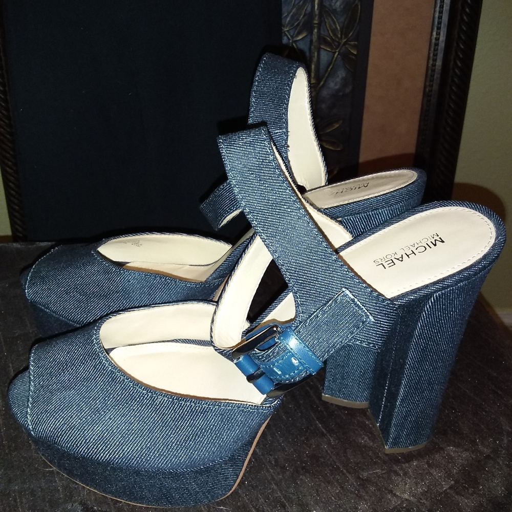 Michael kors Sandals - Picture 3 of 16